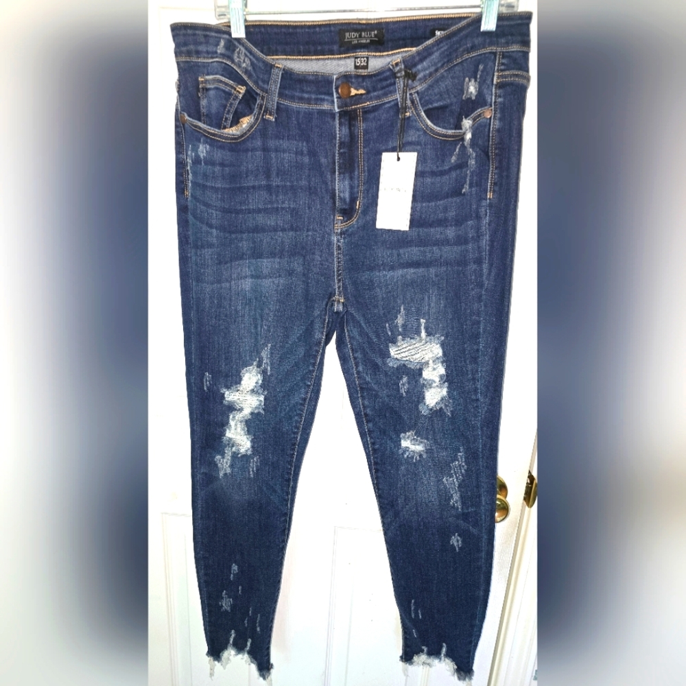 NWT- Distressed Judy Blue Jeans